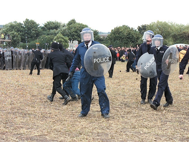 Jeremy Deller, The Battle of Orgreave, 2001. Directed by Mike Figgis. Co-Commissioned by Artangel and Channel 4. Photograph by Martin Jenkinson
