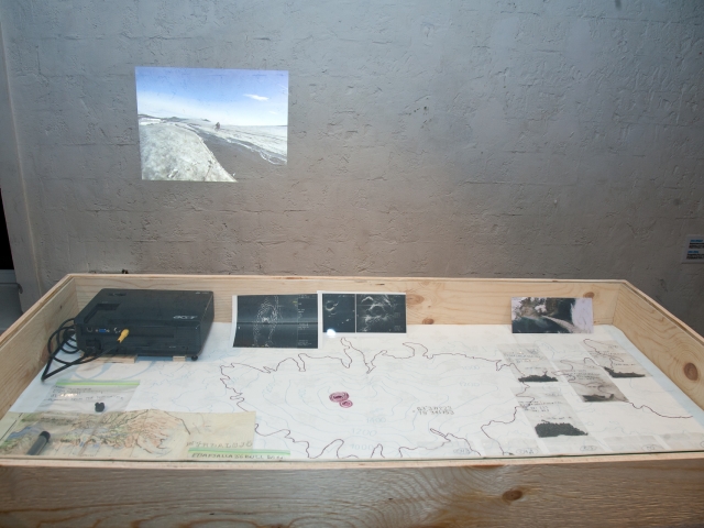 Анна Линдал, "Документация исследовательской экспедиции к месту извержения вулкана Эйяфьятлайокудль в Исландии" 2011
